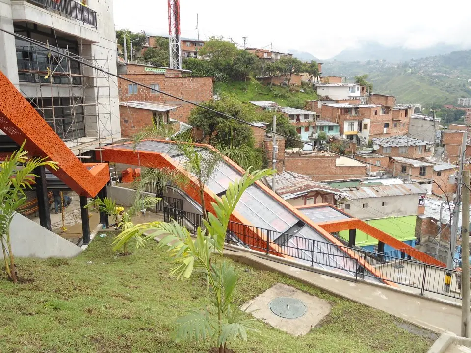 Escaleras eléctricas Comuna 13