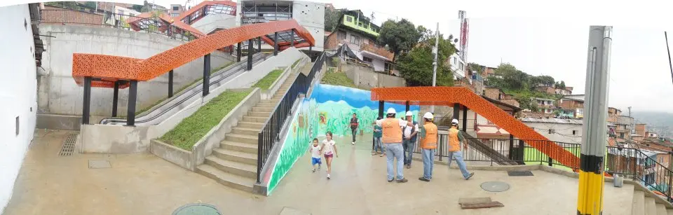 Escaleras eléctricas Comuna 13