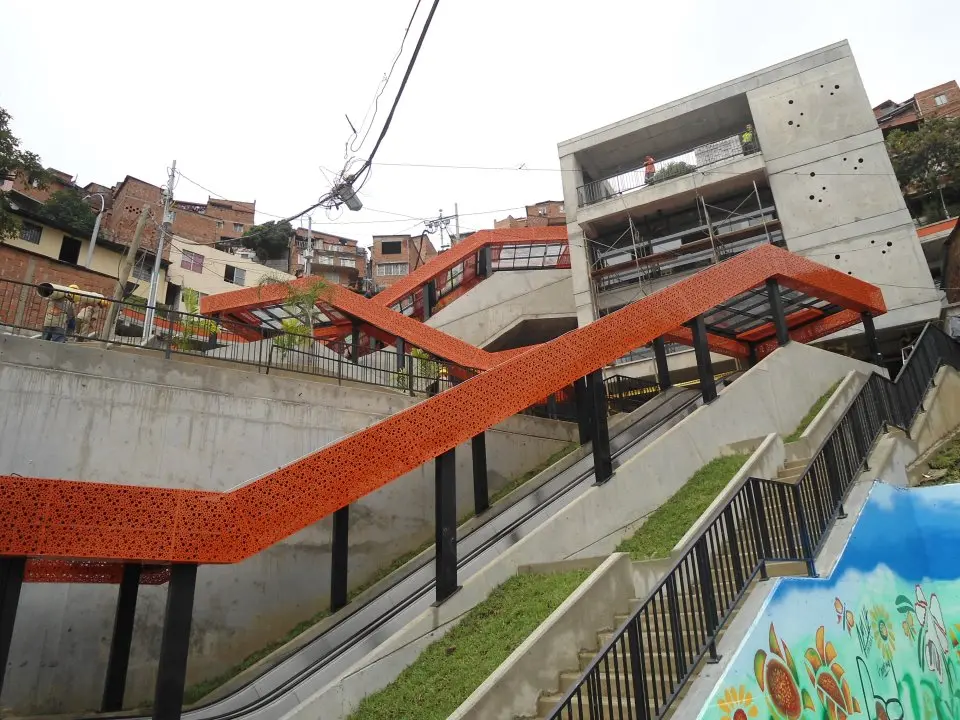 Escaleras eléctricas Comuna 13