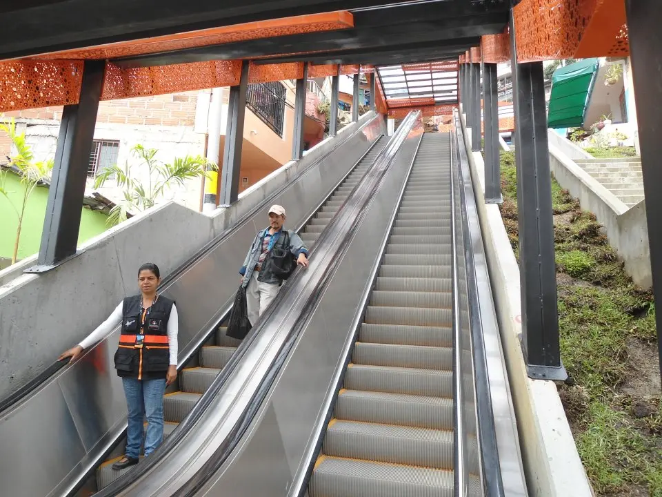 Escaleras eléctricas Comuna 13
